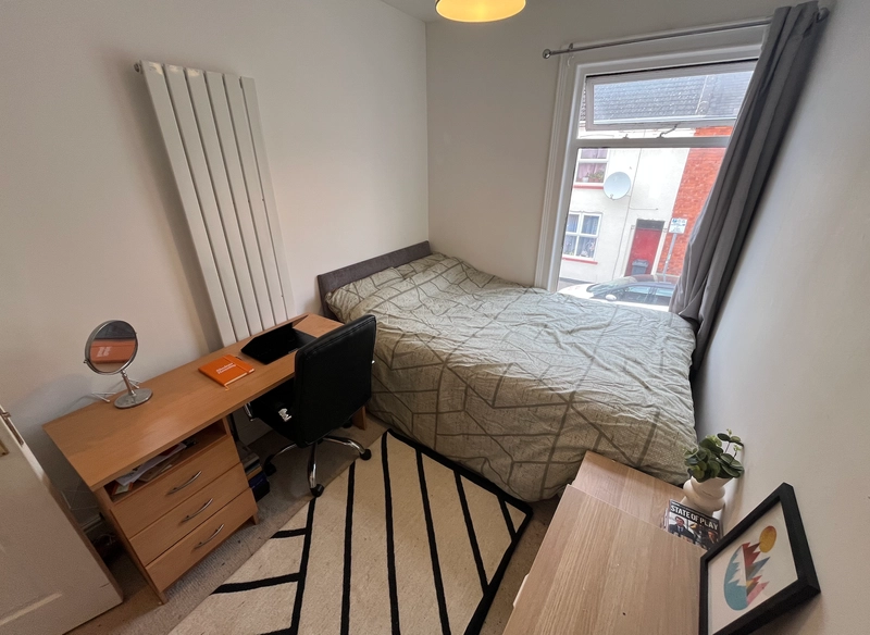 Bills Inclusive - Sausthorpe Street, 4 Bedroom 1 Bathroom - Thumbnail 8